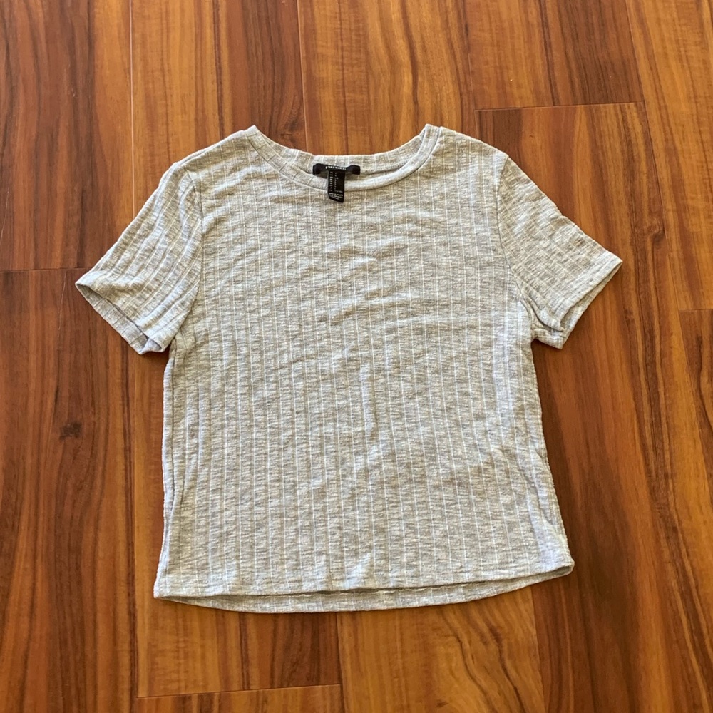 Grey/silver crop top